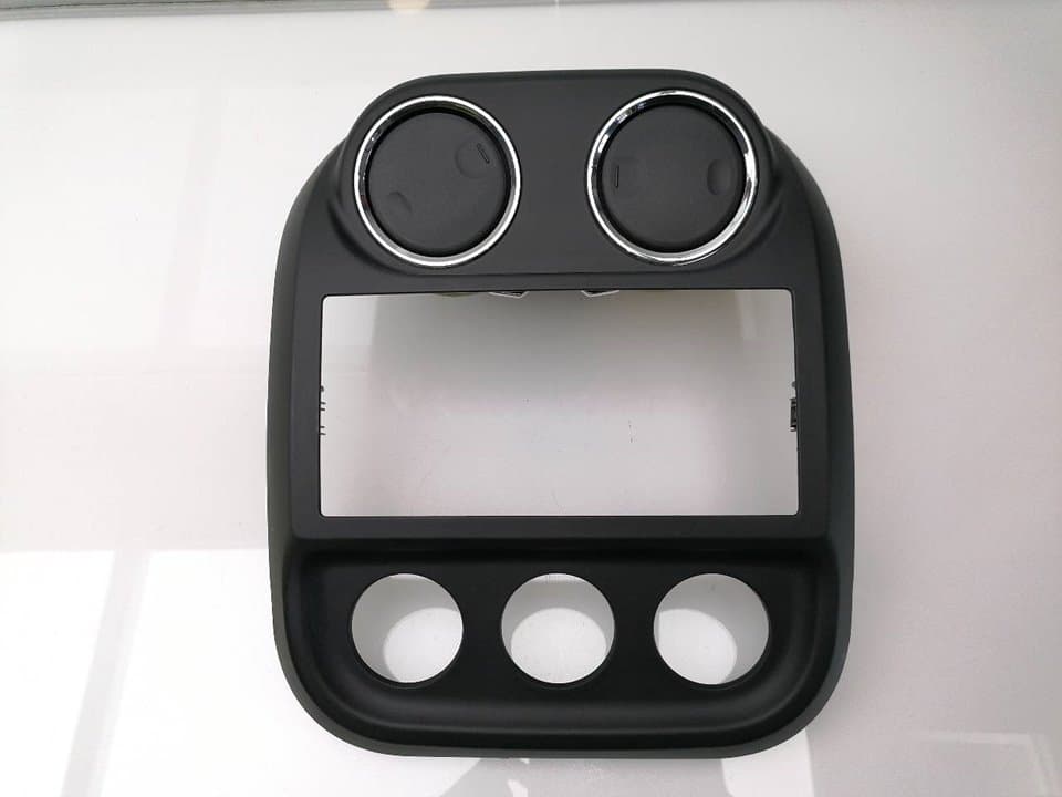Plastico CHRYSLER 300 C