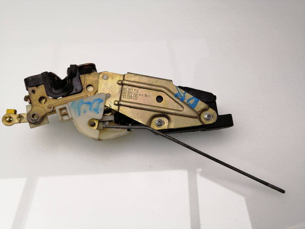 Cerradura puerta delantera derecha OPEL SENATOR B 4
