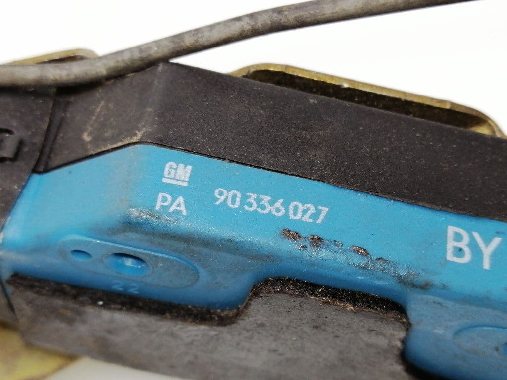 Cerradura puerta delantera derecha OPEL SENATOR B 2