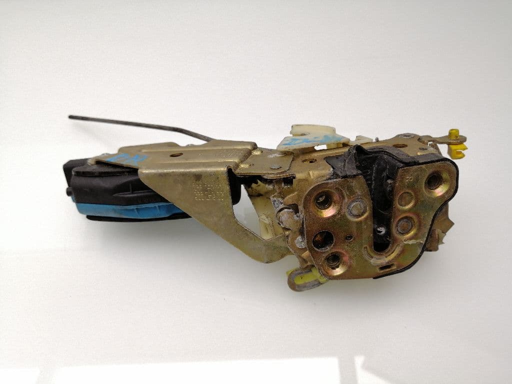 Cerradura puerta delantera derecha OPEL SENATOR B