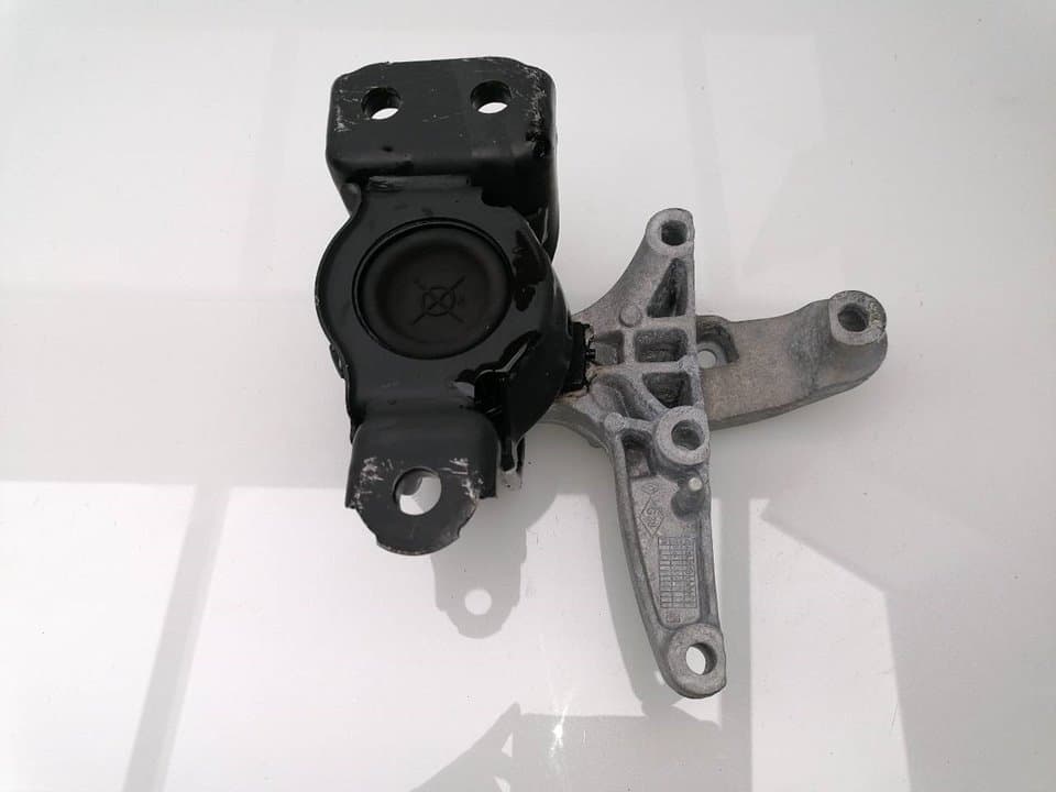 Soporte motor RENAULT KADJAR 3