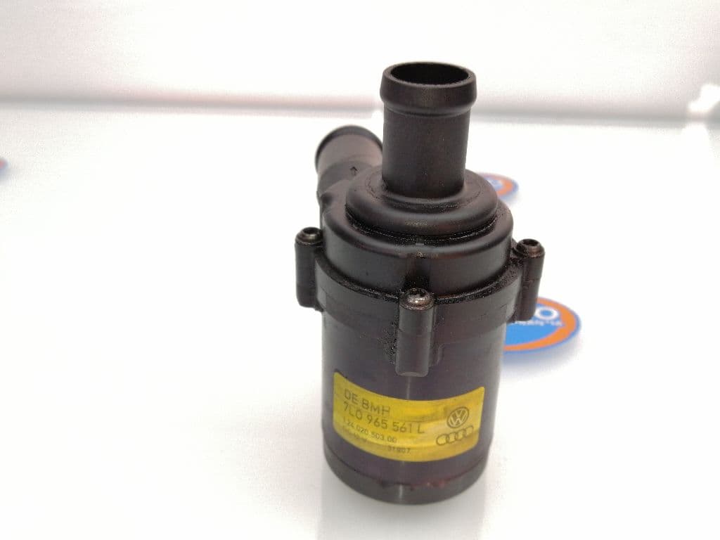 Bomba agua AUDI Q7 (4L)