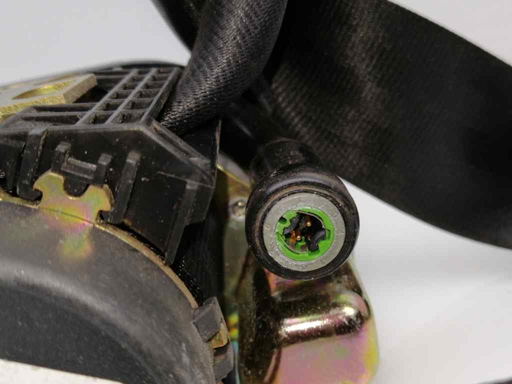 Cinturon seguridad delantero izquierdo AUDI ALLROAD QUATTRO (4B5) 3