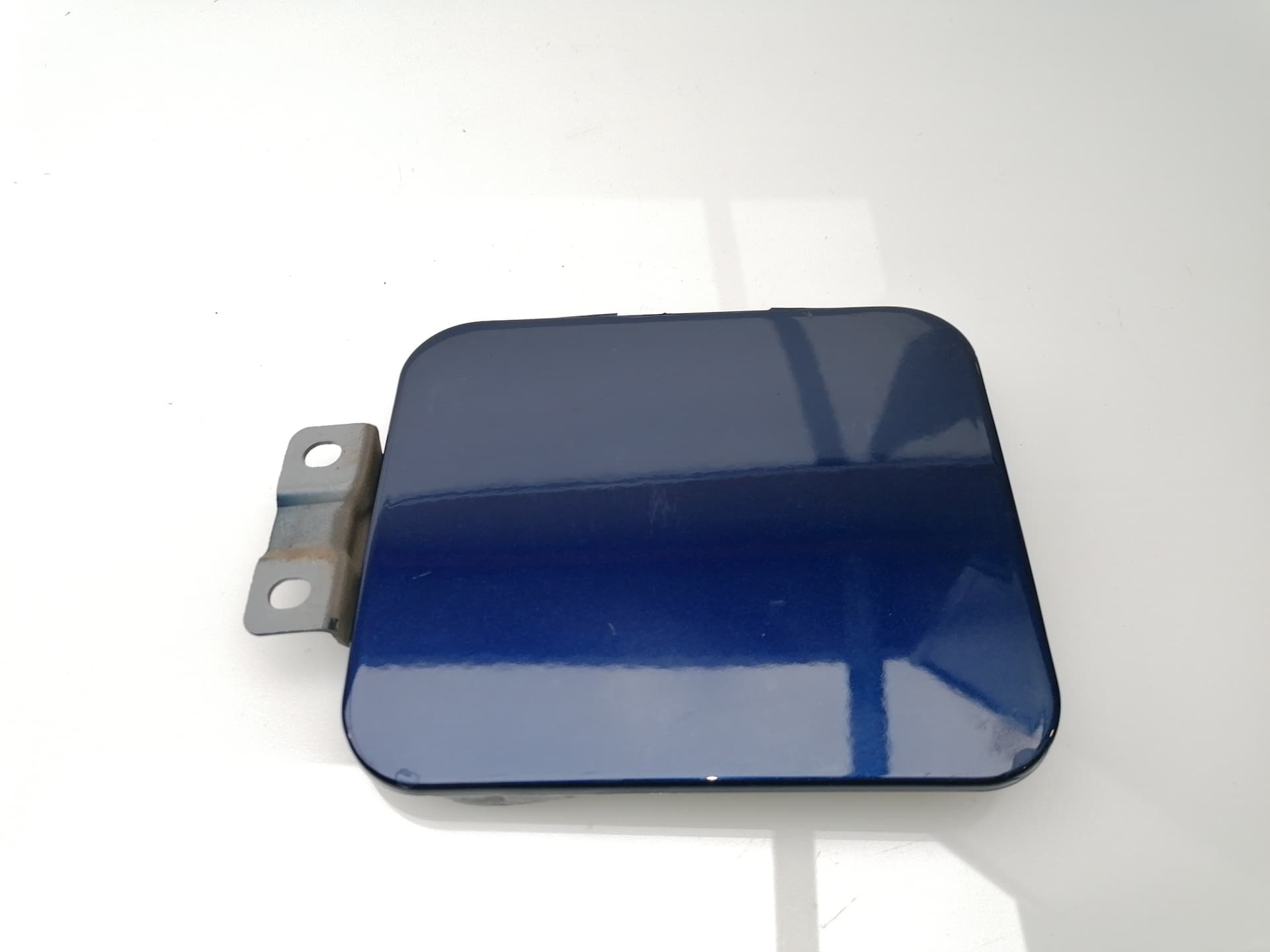 Tapa exterior combustible MITSUBISHI MONTERO (V20/V40)