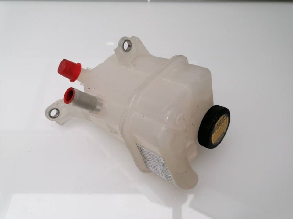 Deposito expansion TOYOTA AURIS