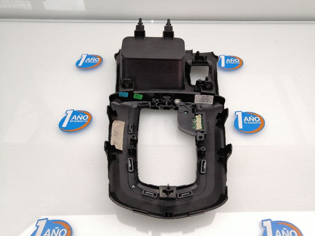 Plastico NISSAN QASHQAI (J11) 4