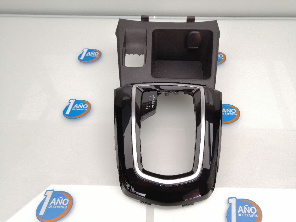 Plastico NISSAN QASHQAI (J11)
