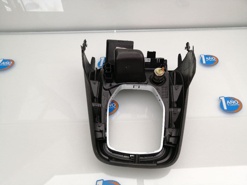 Plastico FORD TOURNEO COURIER (C4A) 2