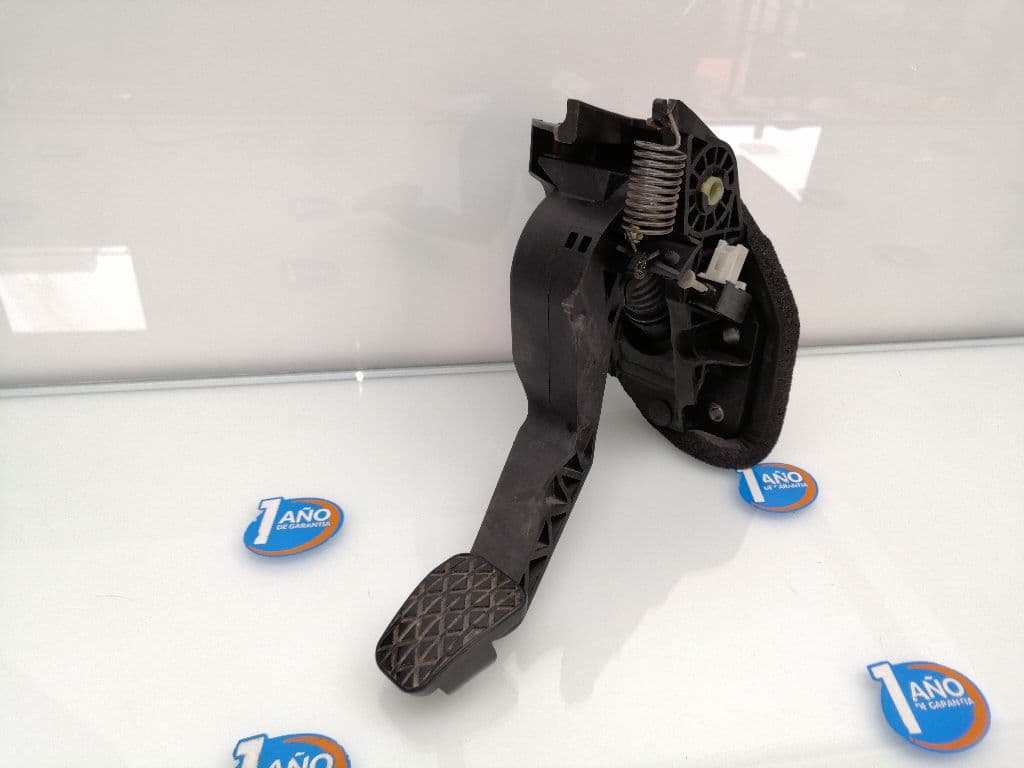 Pedal embrague FORD TOURNEO COURIER (C4A)