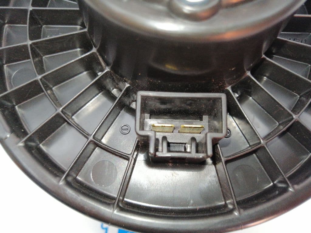Motor calefaccion MITSUBISHI MONTERO (V80/V90) 3