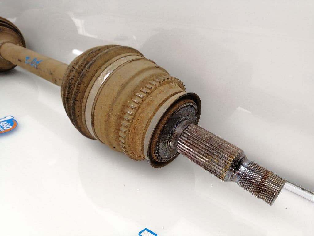 Recambio MITSUBISHI MONTERO (V80/V90) ref. 3715A099 3