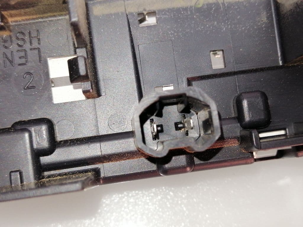 Luz central de freno MITSUBISHI MONTERO (V80/V90) 2