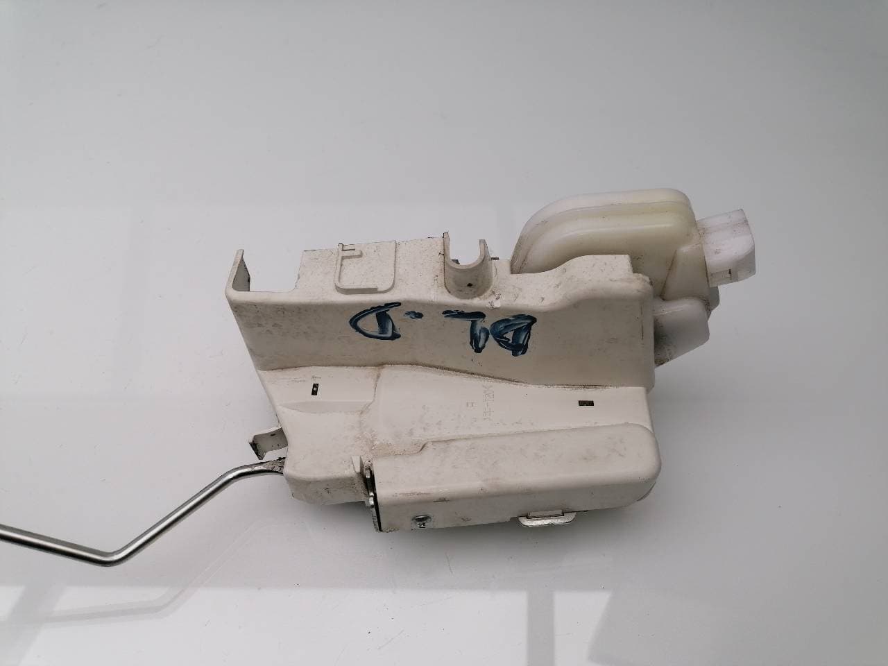 Cerradura puerta delantera derecha MITSUBISHI MONTERO (V80/V90) 2