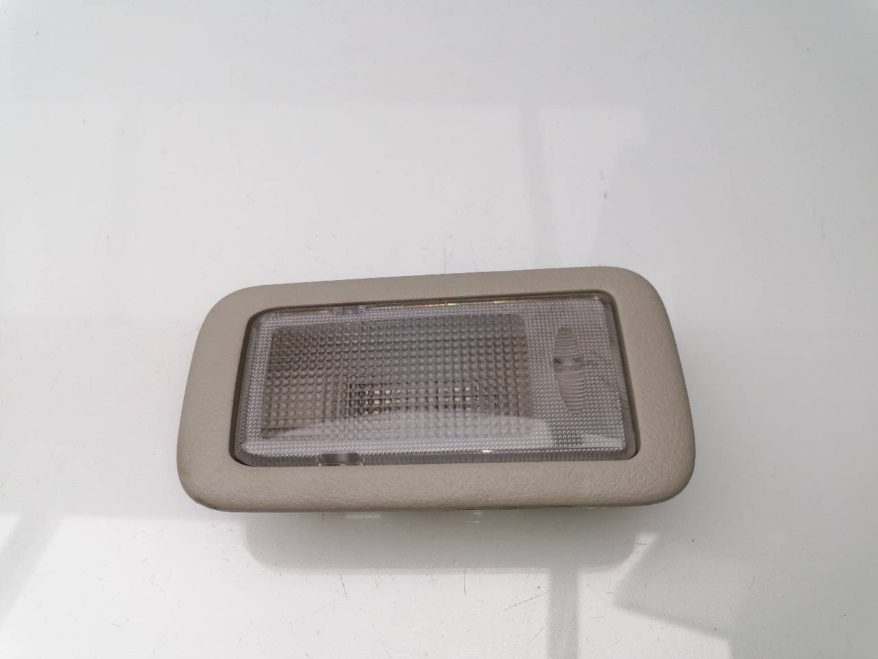 Luz interior MITSUBISHI MONTERO (V80/V90)