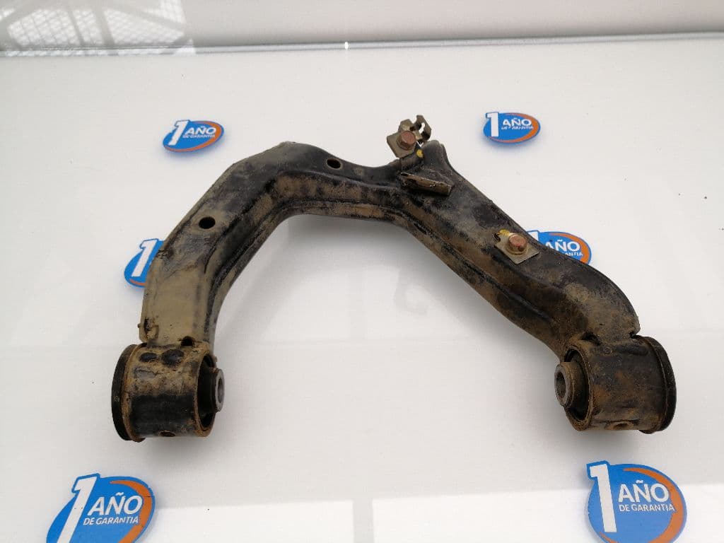 Brazo suspension superior delantero derecho MITSUBISHI MONTERO (V80/V90) 2