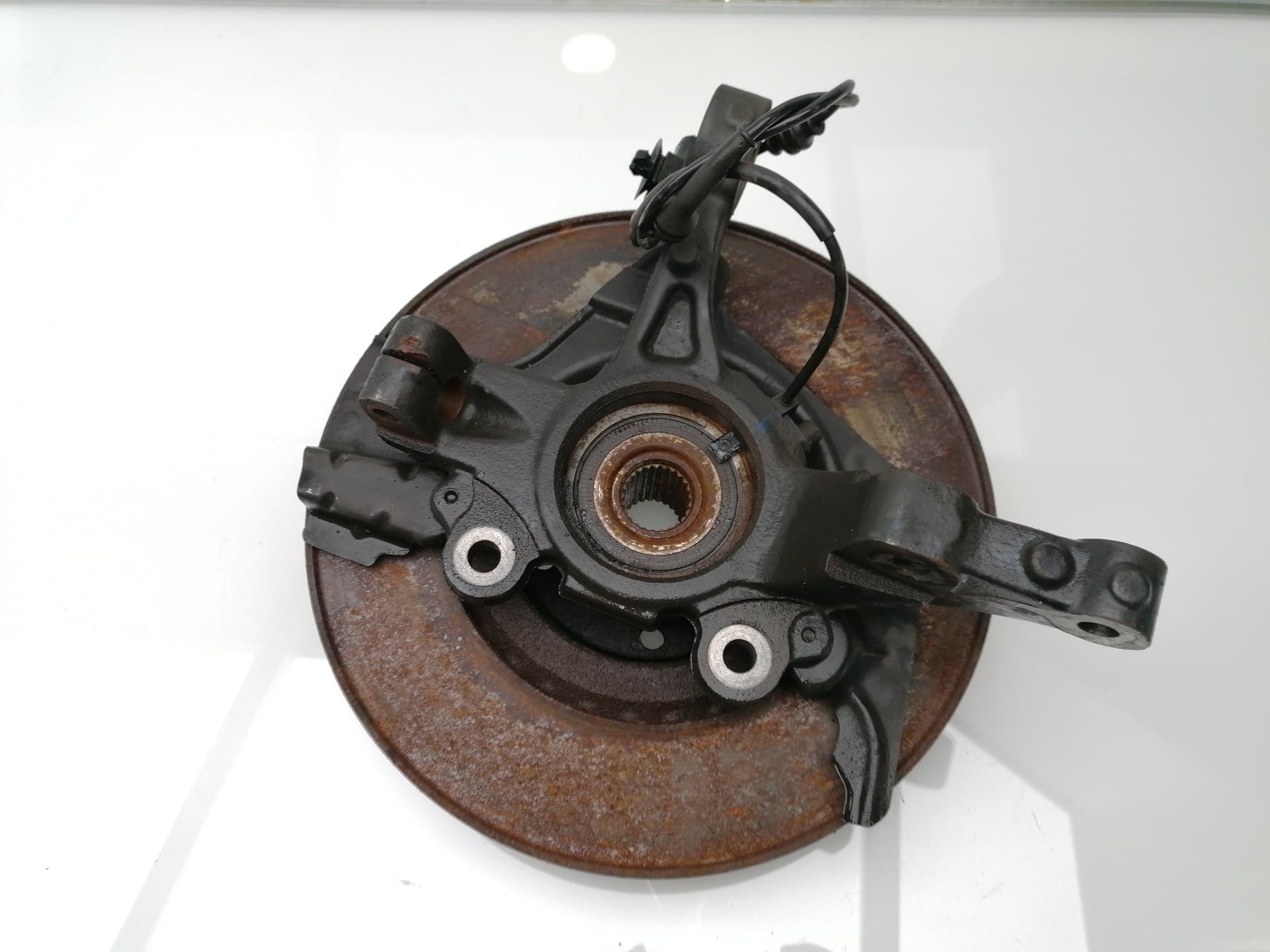 Mangueta delantera izquierda FIAT DOBLO 4
