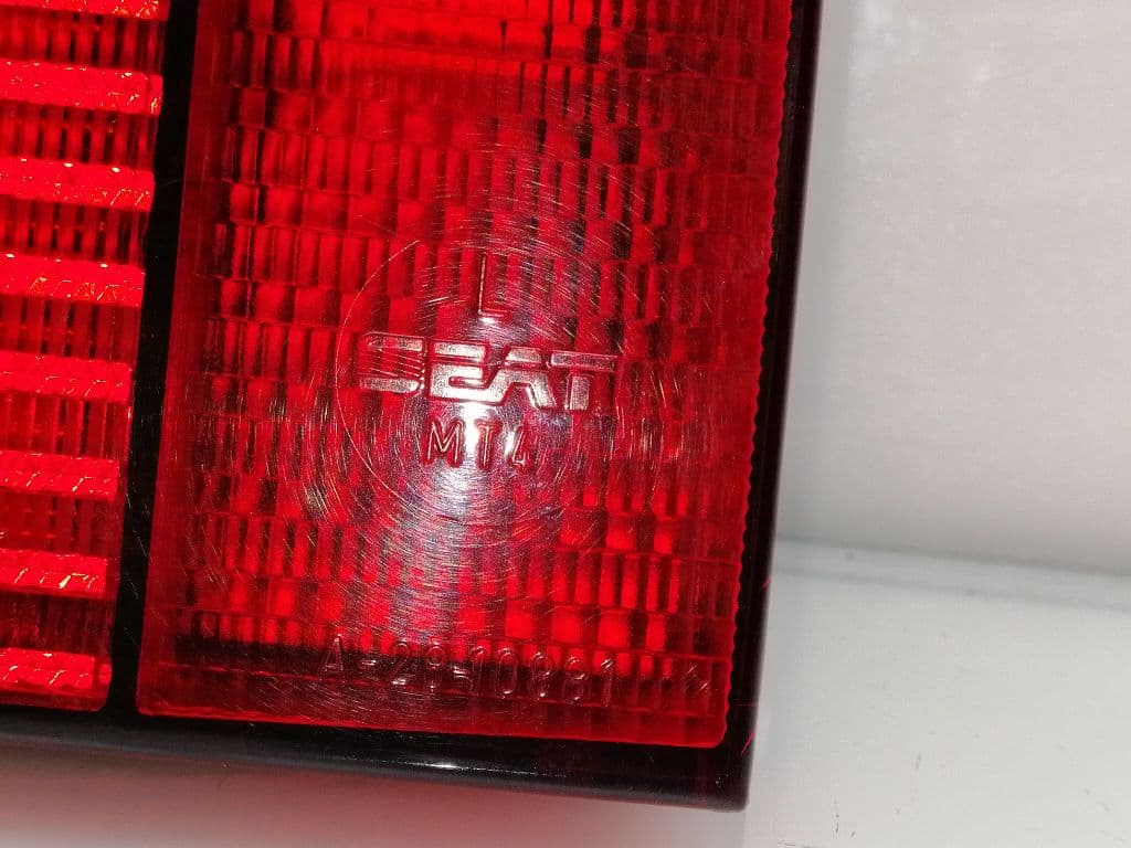 Piloto trasero izquierdo SEAT IBIZA (6K) 2