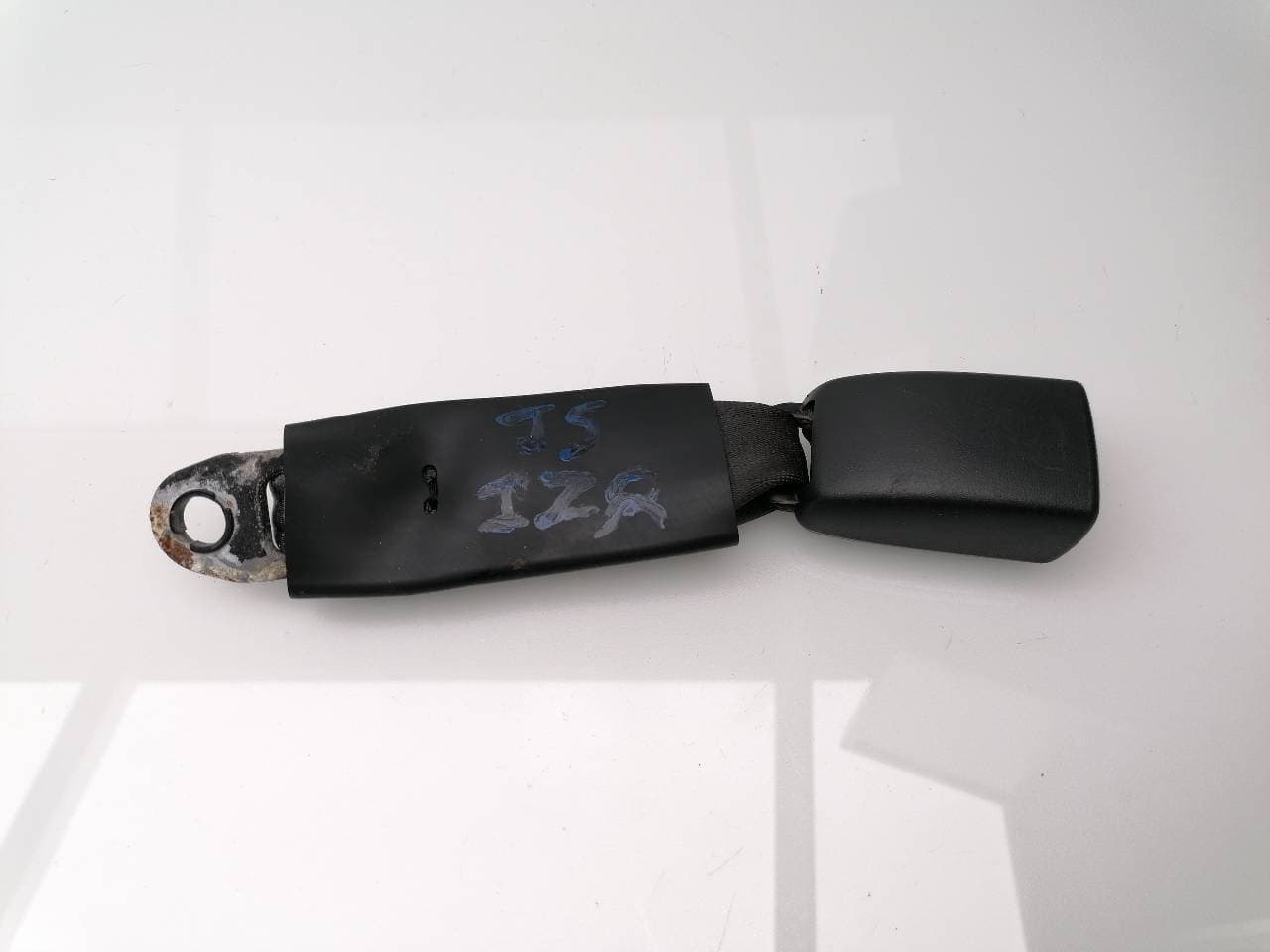 Pretensor trasero izquierdo TOYOTA RAV 4 (A3)