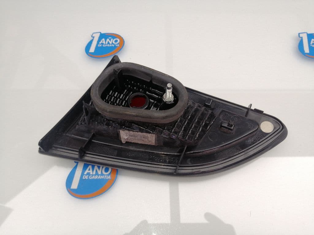Piloto trasero izquierdo RENAULT SCENIC III 2