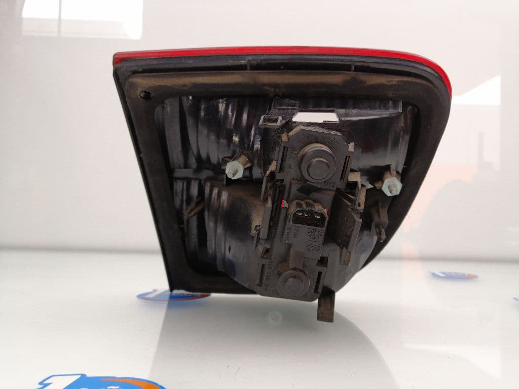 Piloto trasero derecho SEAT LEON (1P1) 4