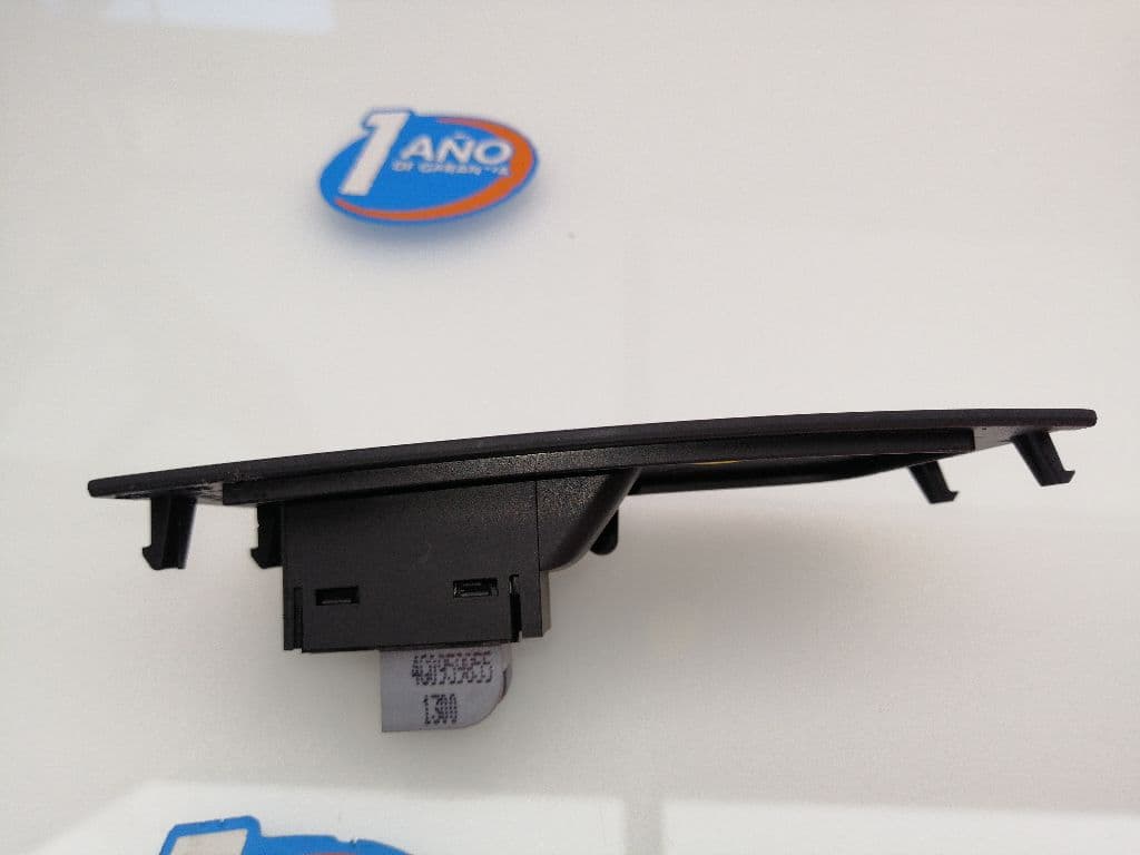 Mando elevalunas delantero derecho AUDI A1 SPORTBACK (8XF) 3