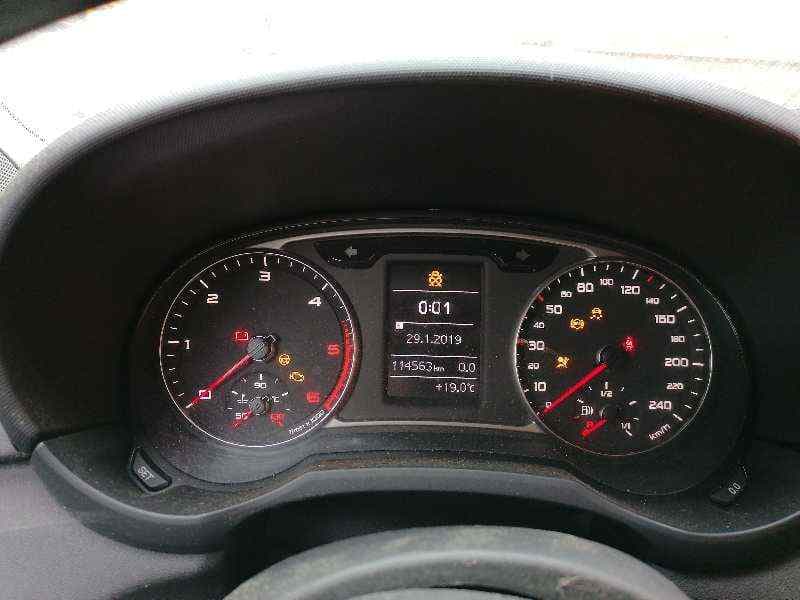 Cuadro instrumentos AUDI A1 SPORTBACK (8XF) 2