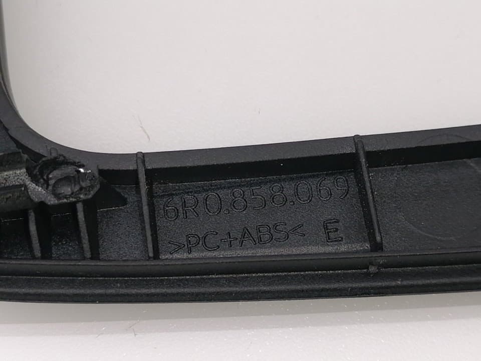 Plastico VOLKSWAGEN POLO (6R1) 3