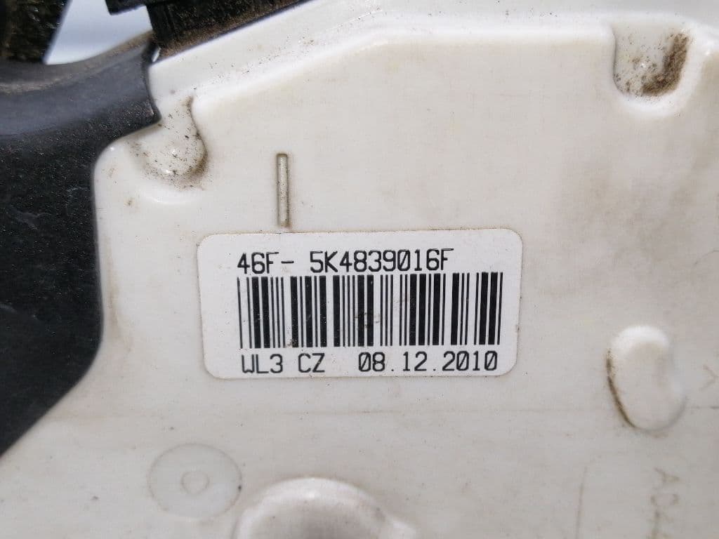 Cerradura puerta trasera derecha VOLKSWAGEN POLO (6R1) 2
