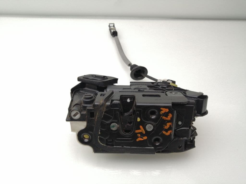 Cerradura puerta trasera izquierda VOLKSWAGEN POLO (6R1)