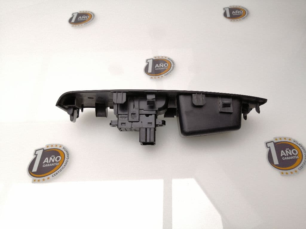 Mando elevalunas delantero derecho NISSAN X-TRAIL (T31) 3
