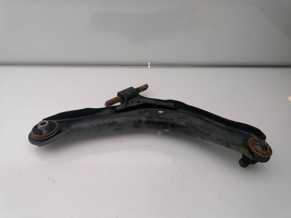 Brazo suspension inferior delantero izquierdo NISSAN X-TRAIL (T31) 2