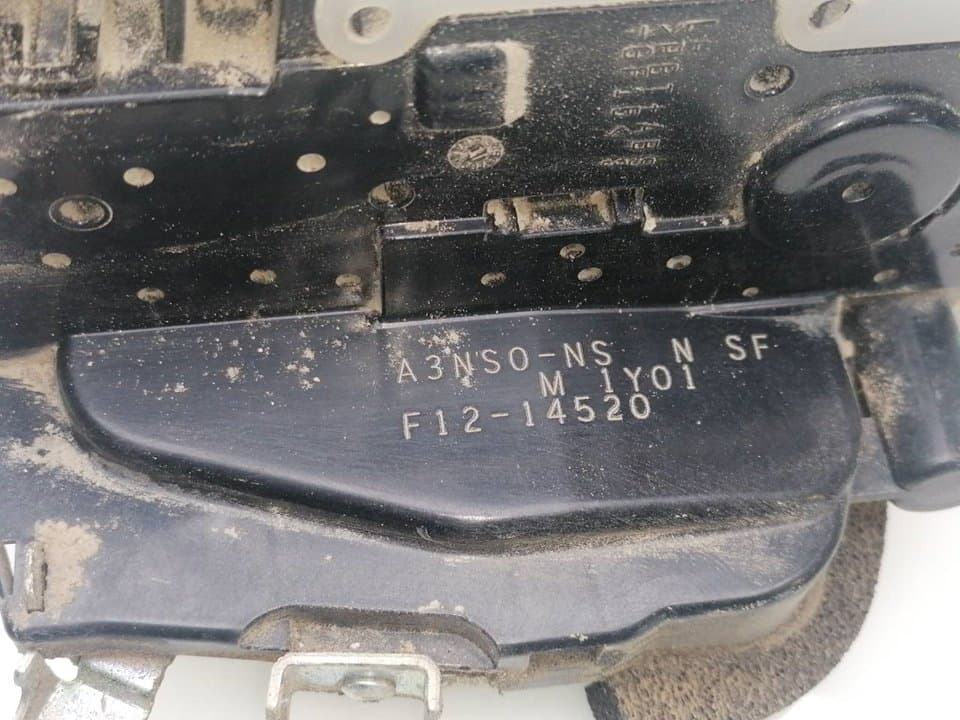 Cerradura puerta trasera izquierda NISSAN X-TRAIL (T31) 4