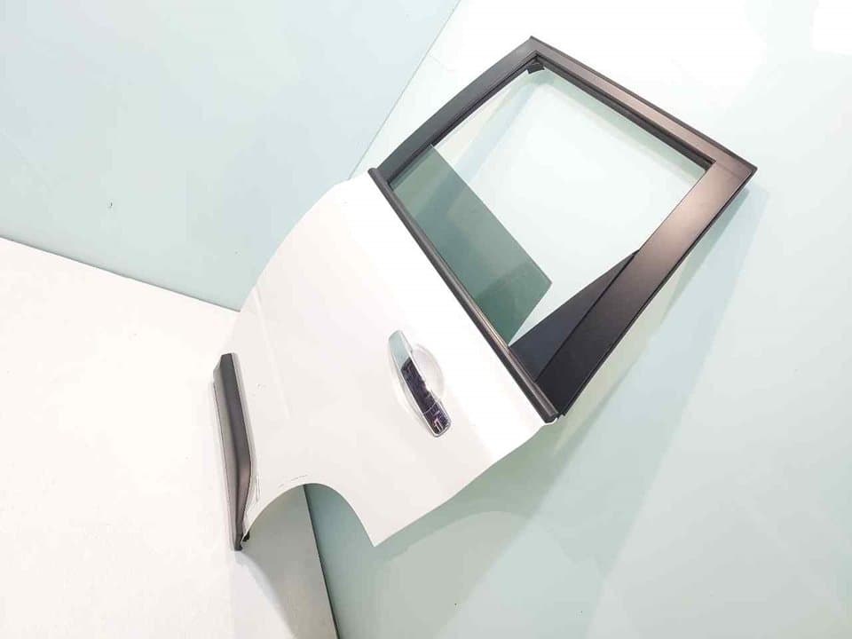 Puerta trasera izquierda NISSAN X-TRAIL (T31) 5