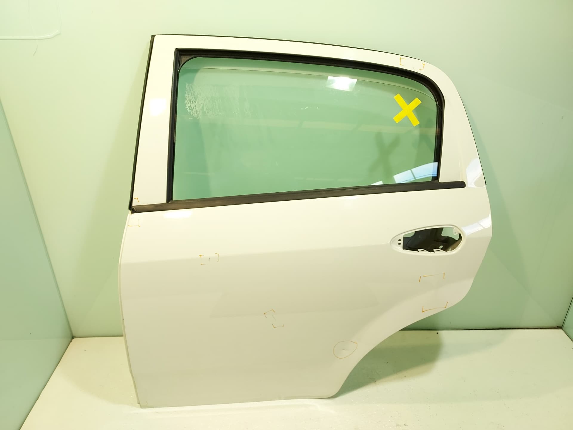 Puerta trasera izquierda FIAT GRANDE PUNTO (199)