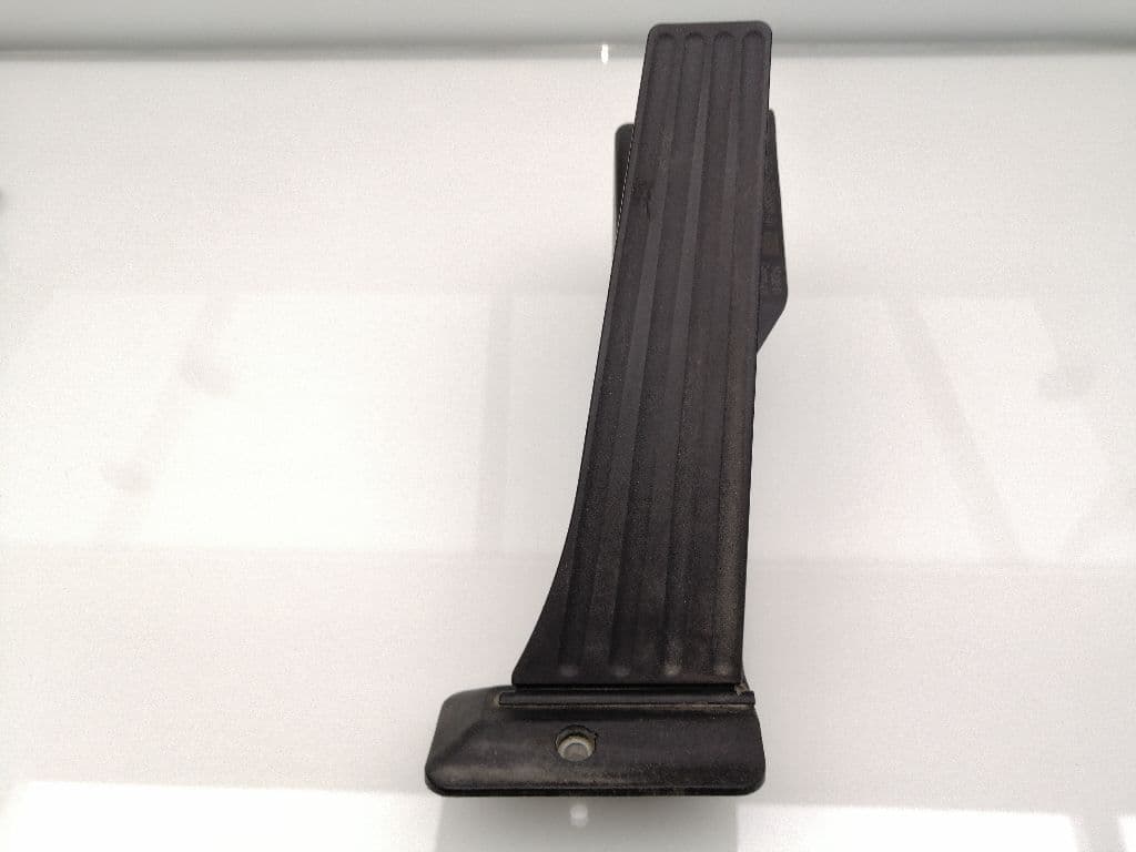 Pedal acelerador BMW SERIE 1M COUPE (E82)