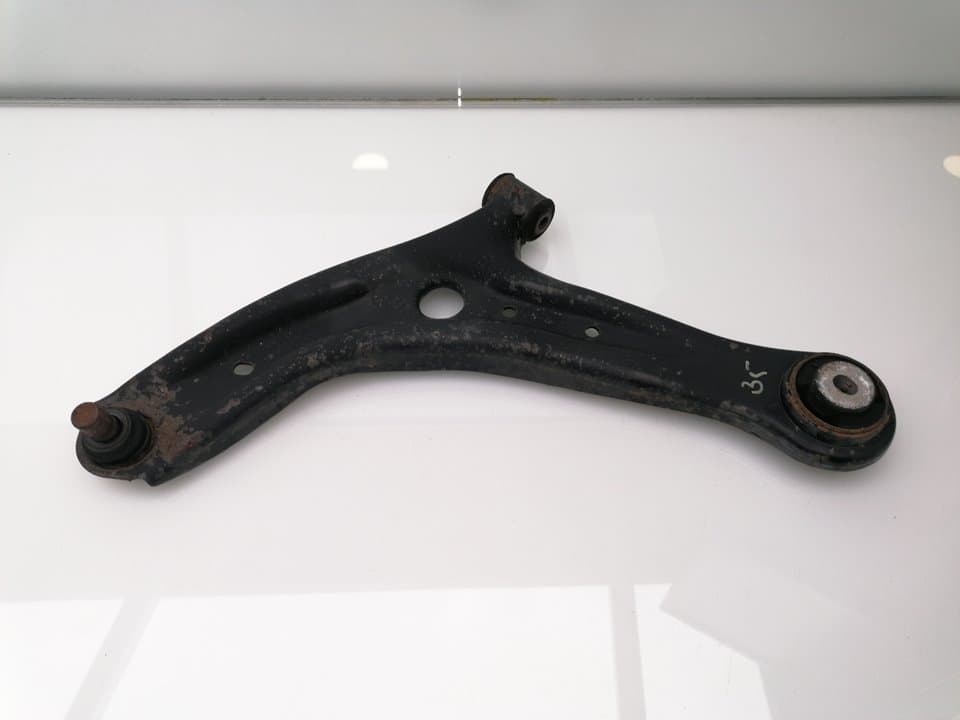 Brazo suspension inferior delantero izquierdo FORD FIESTA (CE1)