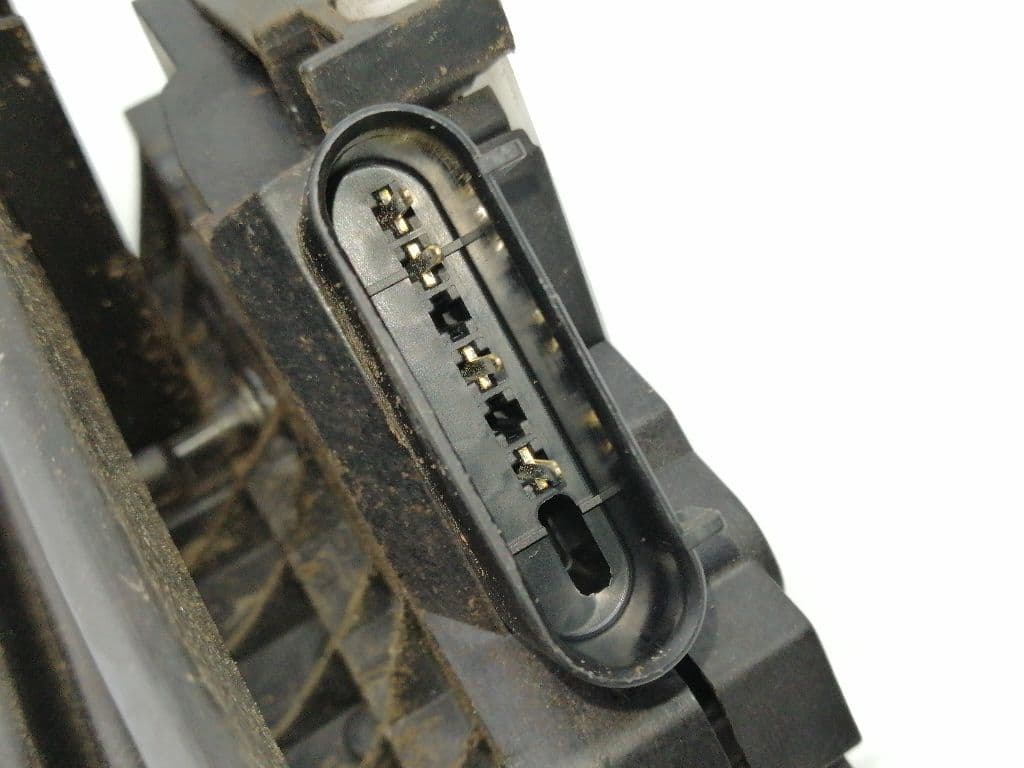 Cerradura puerta delantera derecha FORD FIESTA (CE1) 2