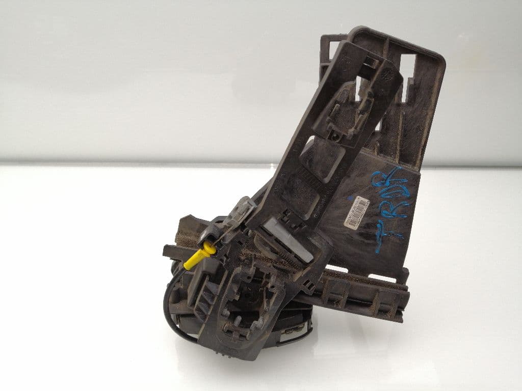 Cerradura puerta trasera derecha FORD FIESTA (CE1) 2