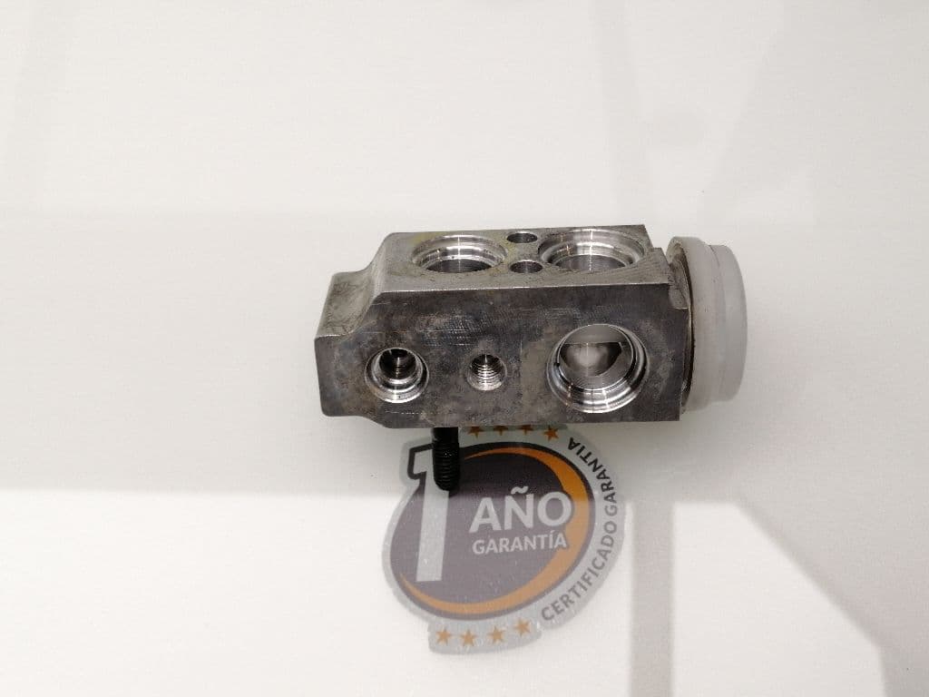Recambio KIA CEED ref. 97775A6251 3