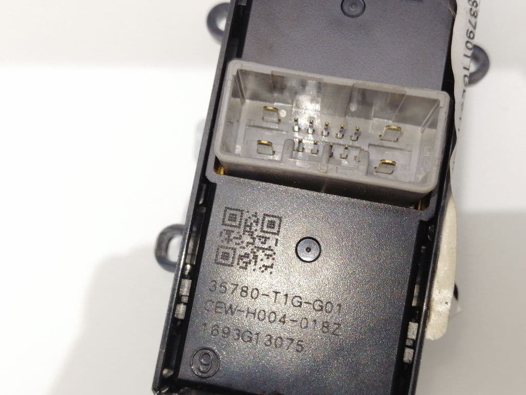 Mando elevalunas trasero izquierdo HONDA CR-V 3