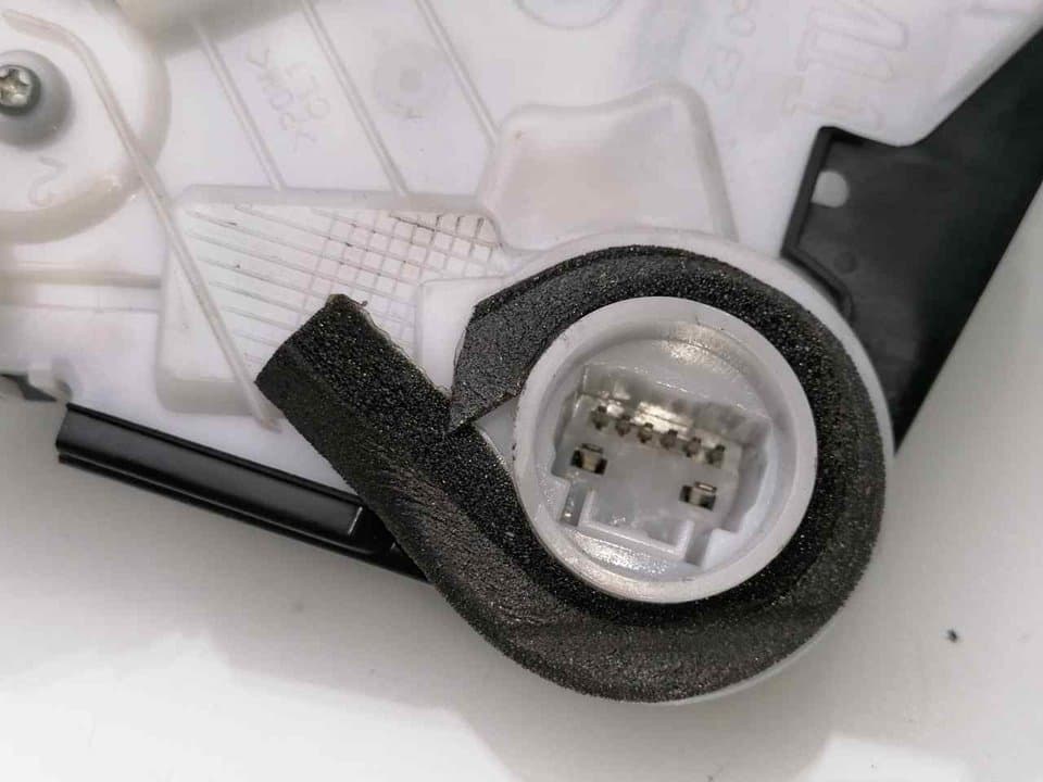 Cerradura puerta delantera izquierda HONDA CR-V 2