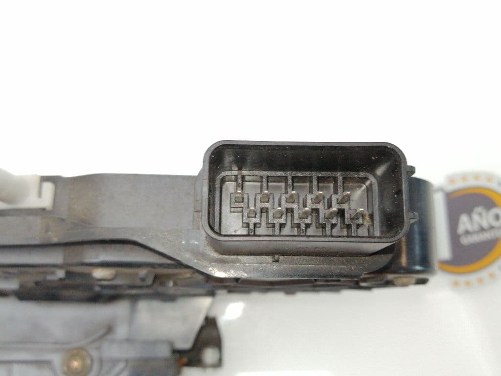 Cerradura puerta delantera derecha FORD FOCUS BERLINA (CAP) 5