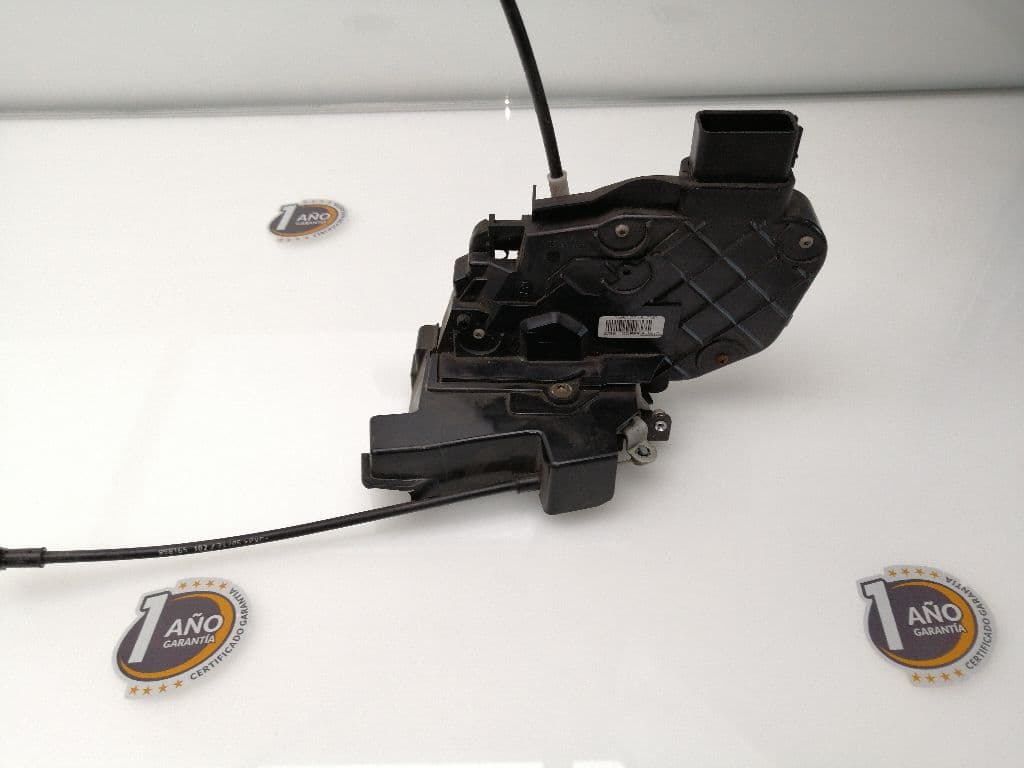 Cerradura puerta delantera derecha FORD FOCUS BERLINA (CAP) 4