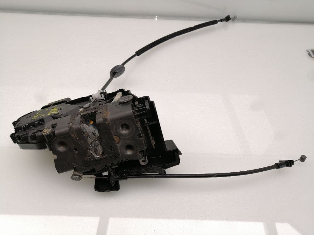 Cerradura puerta delantera derecha FORD FOCUS BERLINA (CAP)