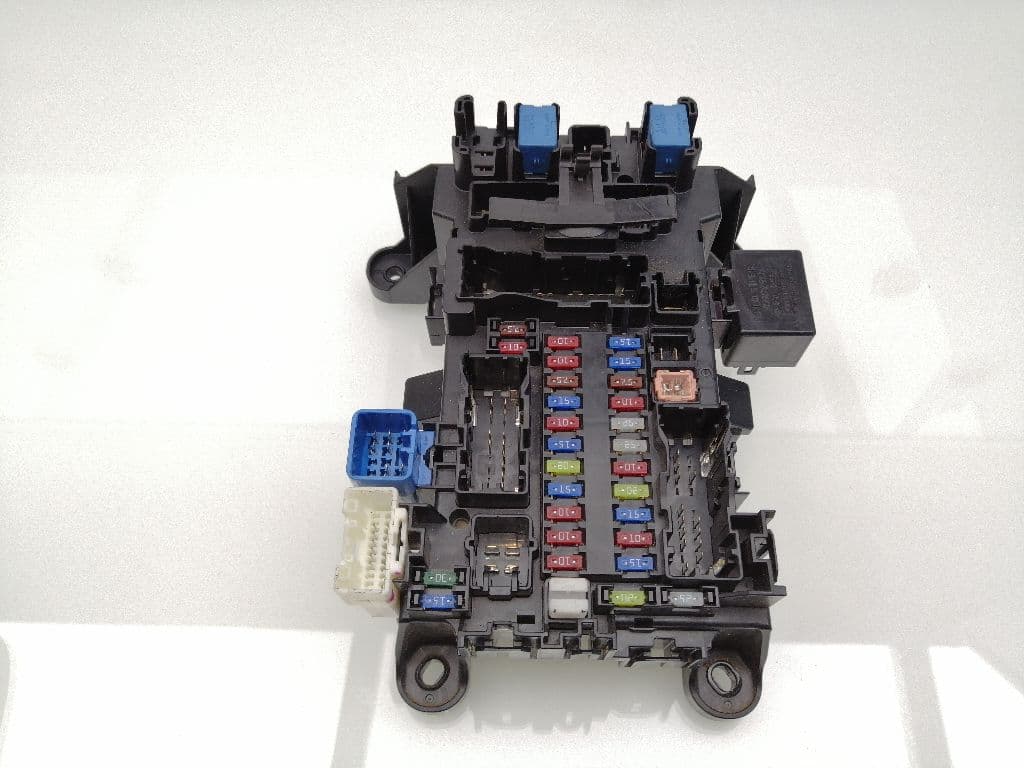 Caja reles / fusibles SUZUKI GRAND VITARA 3 PUERTAS SQ (GT)