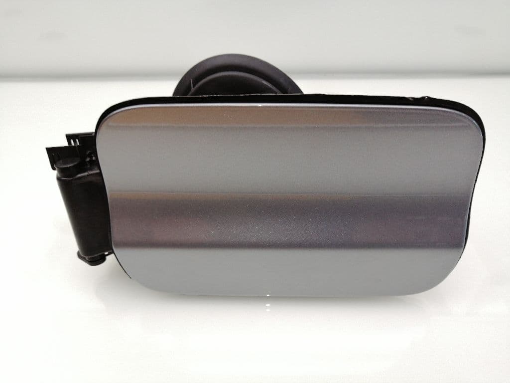 Tapa exterior combustible BMW X3 (E83)