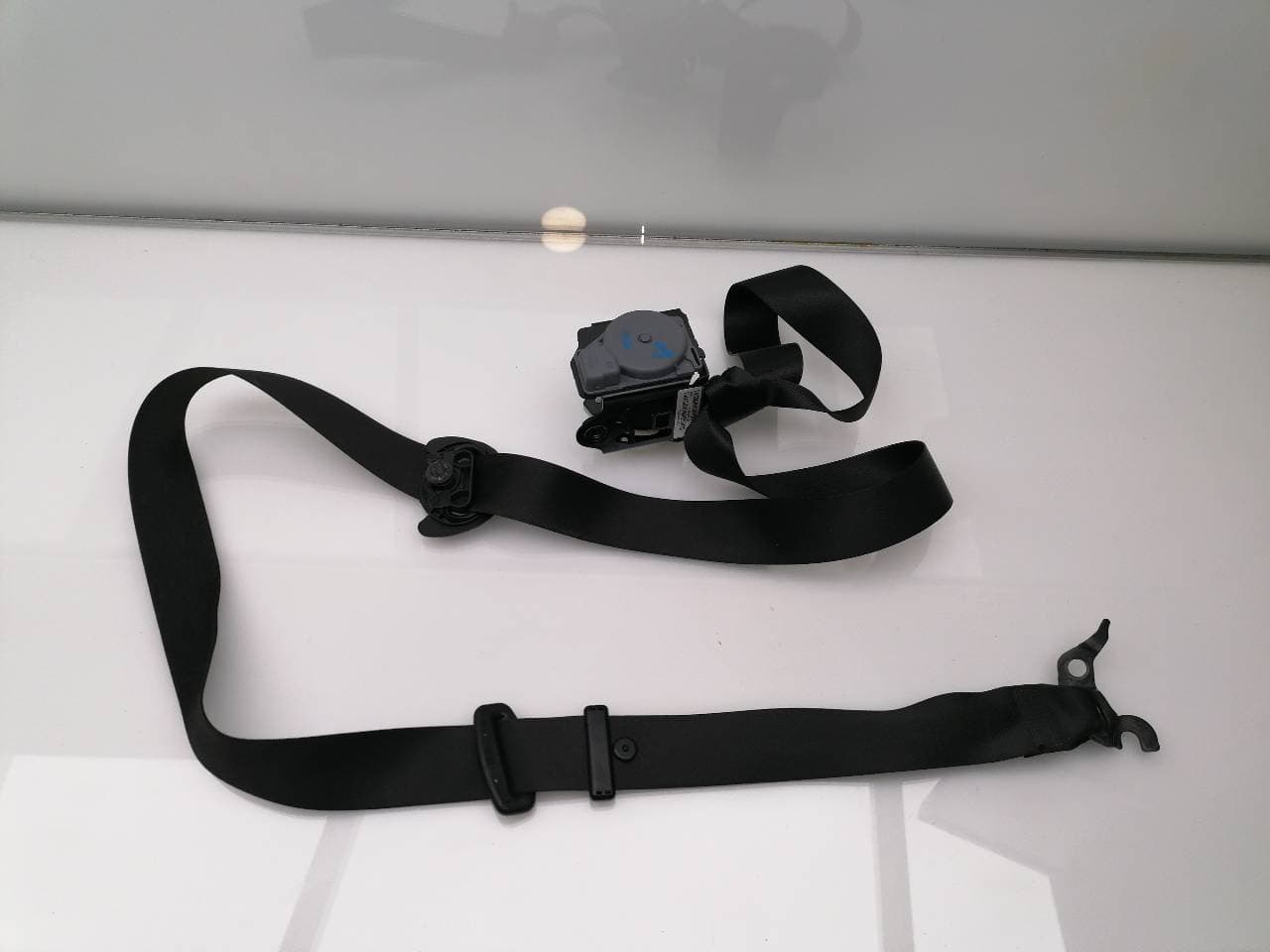 Cinturon seguridad delantero izquierdo BMW X3 (E83) 4