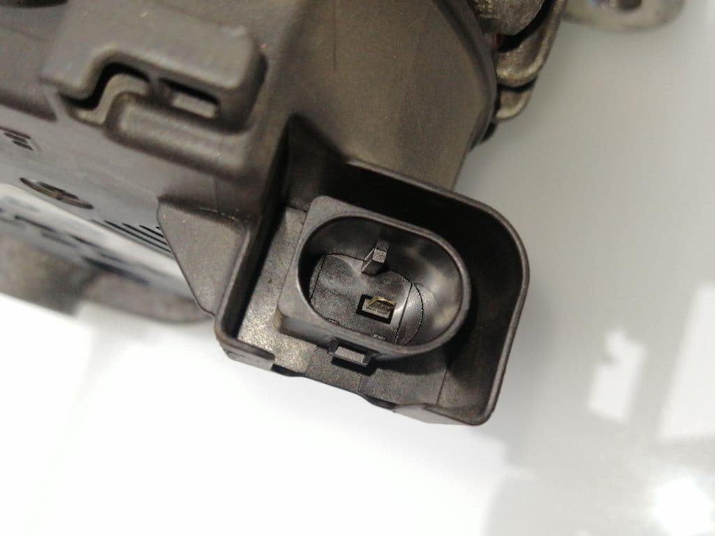 Alternador BMW X3 (E83) 2