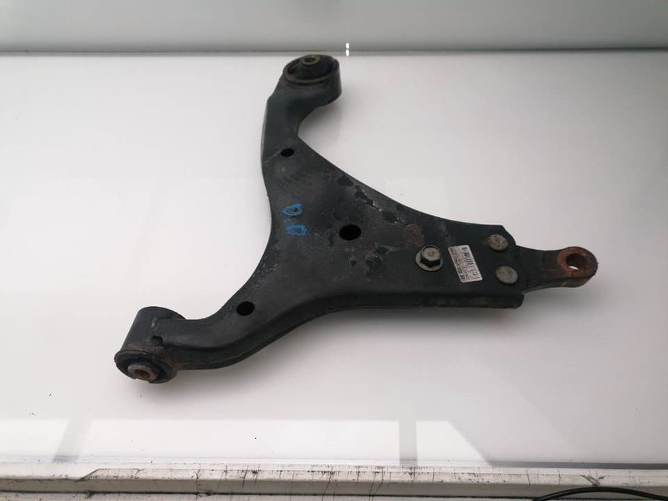 Brazo suspension inferior delantero derecho KIA CEED