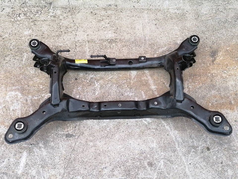 Puente trasero VOLVO V60 FAMILIAR 4